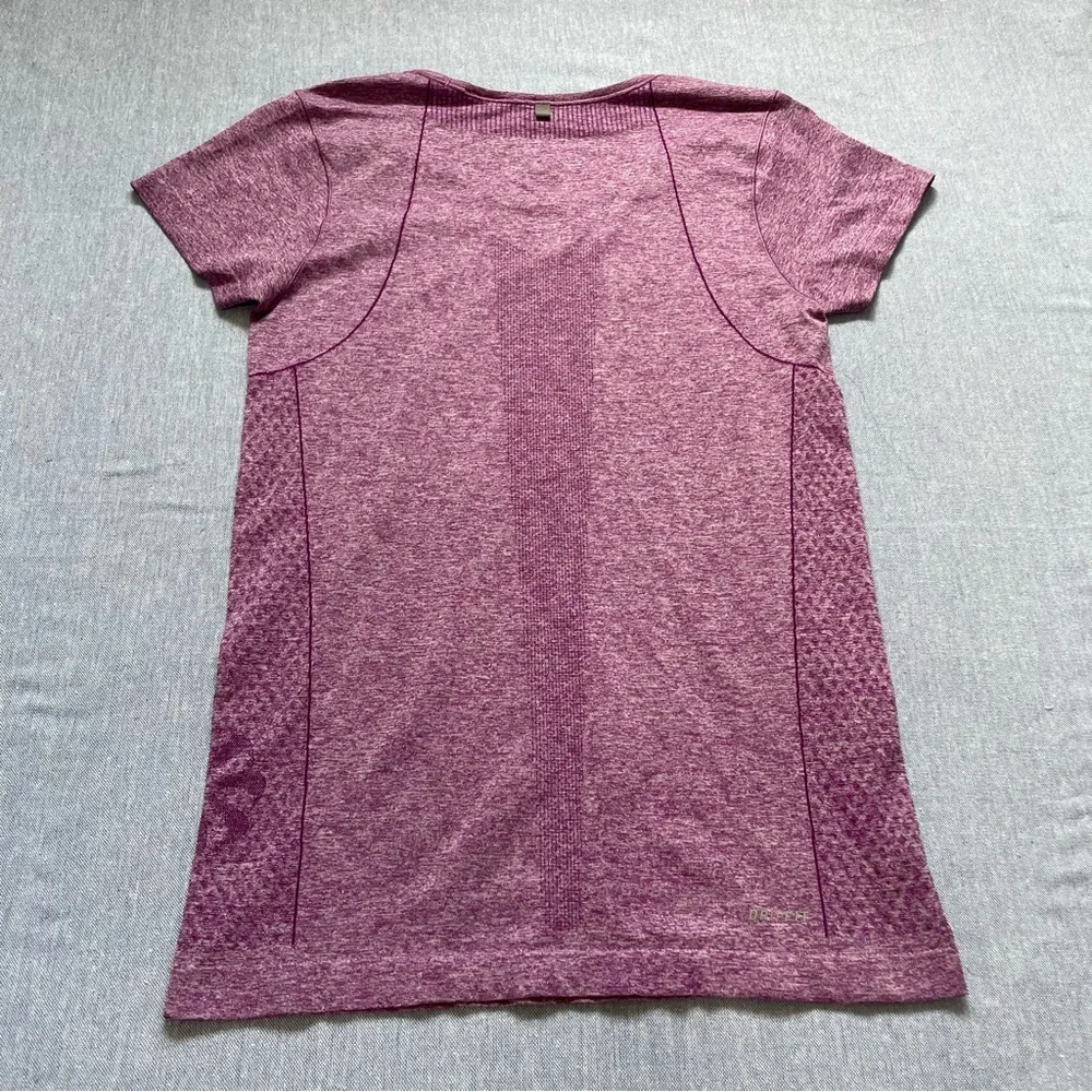 Nike Short Sleeve Active Size S